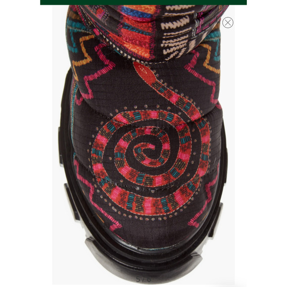 NEW Farm Rio Scarf Lug Sole Tall Puffer Moon Boots Platform Womens 7.5 $300 - Picture 6 of 8